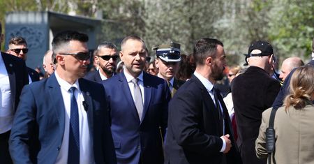 Fałszywy alarm u matki Karola Nawrockiego. "SOP może służyć pomocą"