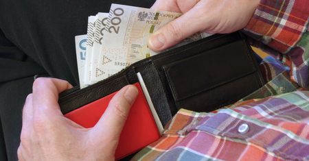 Renta alkoholowa. Poseł spytał, ile wypłaca państwo