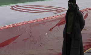 USA rozważają operację lądową. Dyrektorzy naftowi ostrzegają przed szokiem cenowym