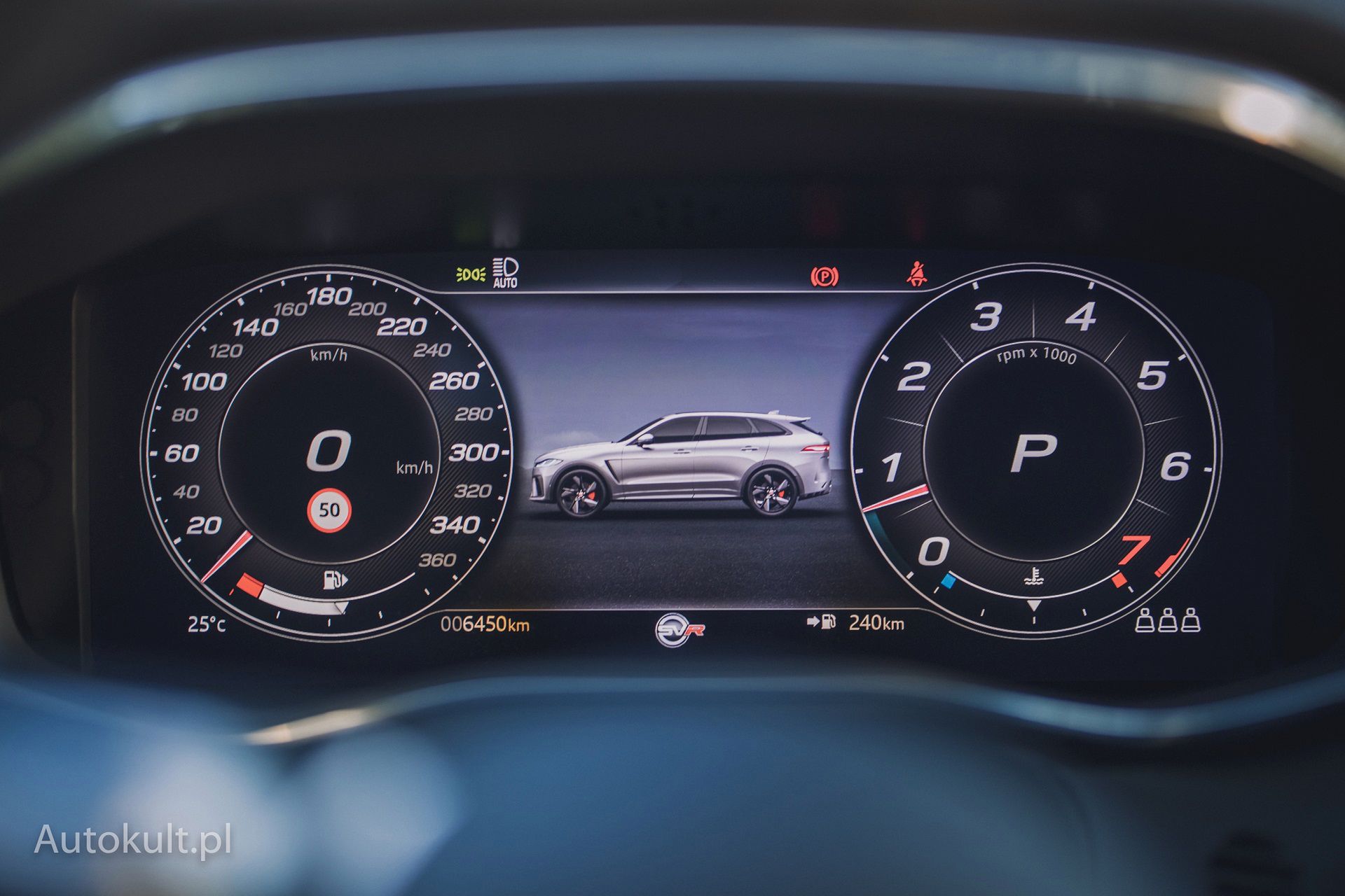 Jaguar F-Pace SVR (2022)