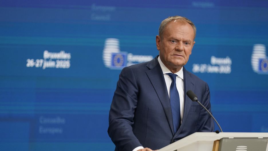 Premier Donald Tusk rozwiązał w czwartek komisję ds. badania wpł