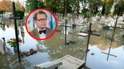 Powódź podmywa cmentarze i wypłukuje ścieki. "Stoją w niej po pas przez wiele godzin"