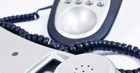 Koniec marki TP. A co z telefonami stacjonarnymi?