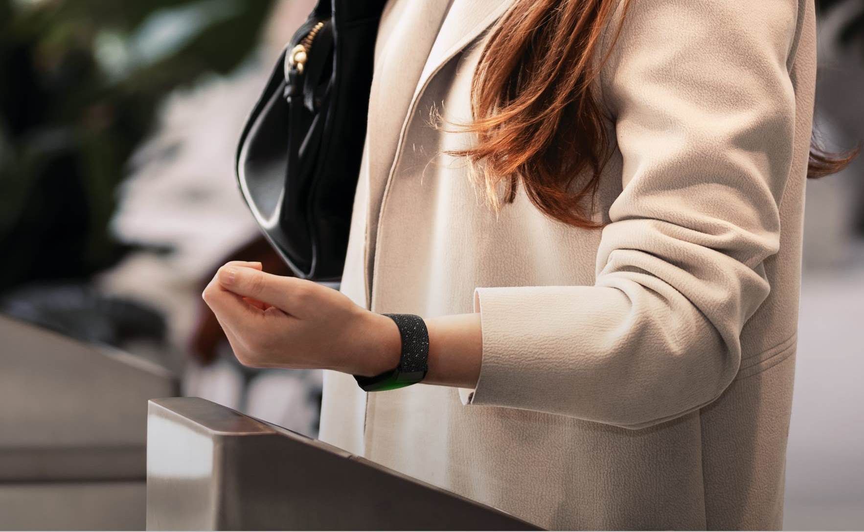 Fitbit Charge 4 - recenzja opaski, która zmotywowała mnie do treningów 4