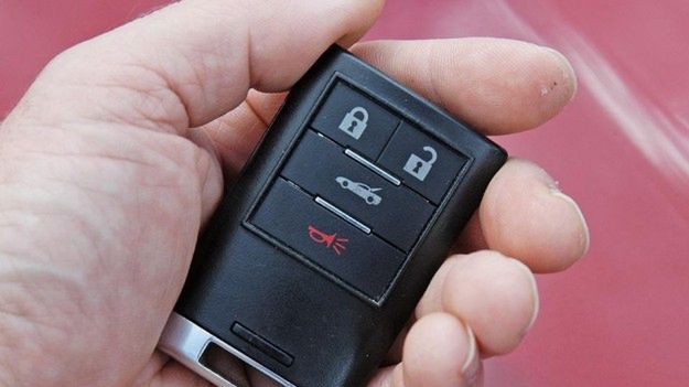Włamanie się do "bezkluczykowych" samochodów jest banalnie proste 1