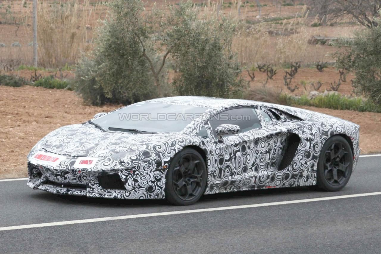 Lamborghini LP700-4