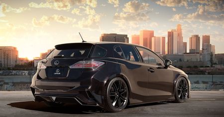 Five Axis Lexus CT 200h - japoński lowrider na SEMA