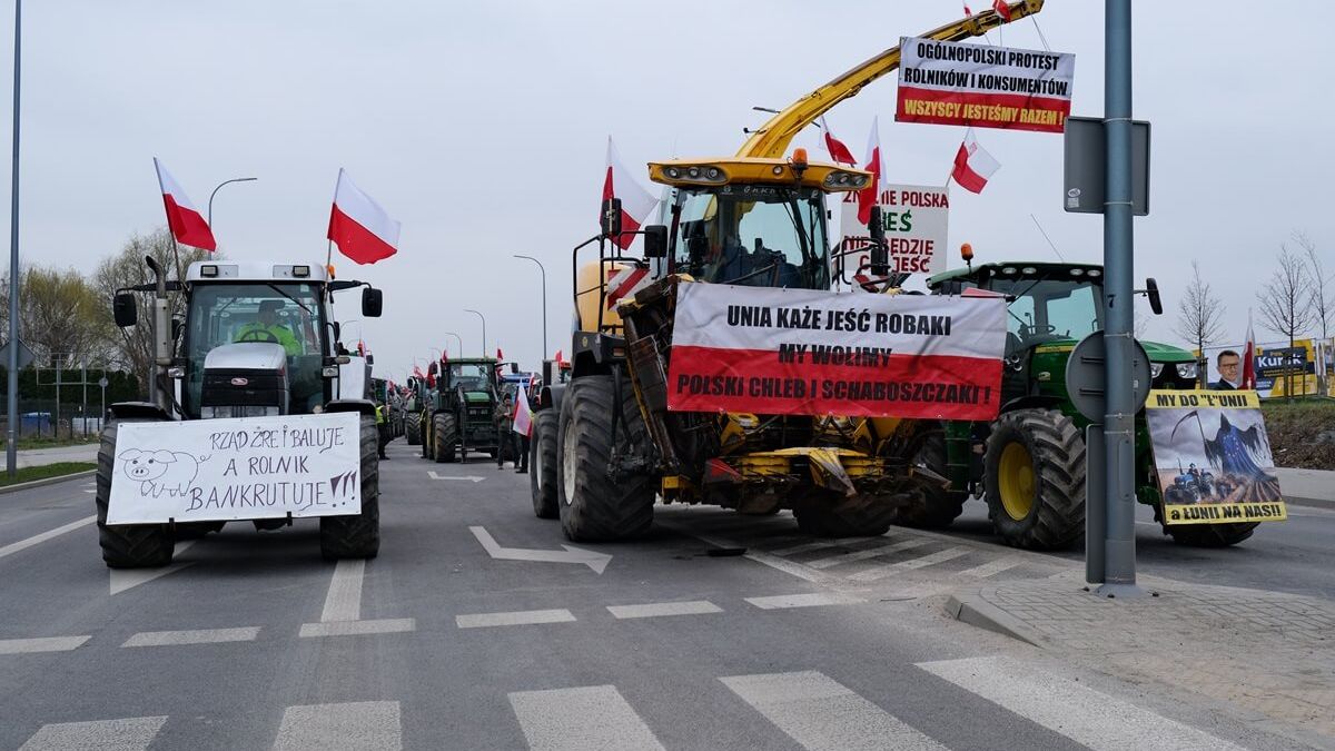 Protest rolników w Lublinie na ul. Abramowickiej