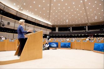 Ratowanie miejsc pracy. Polska dostała z UE 4,3 mld euro, będzie więcej