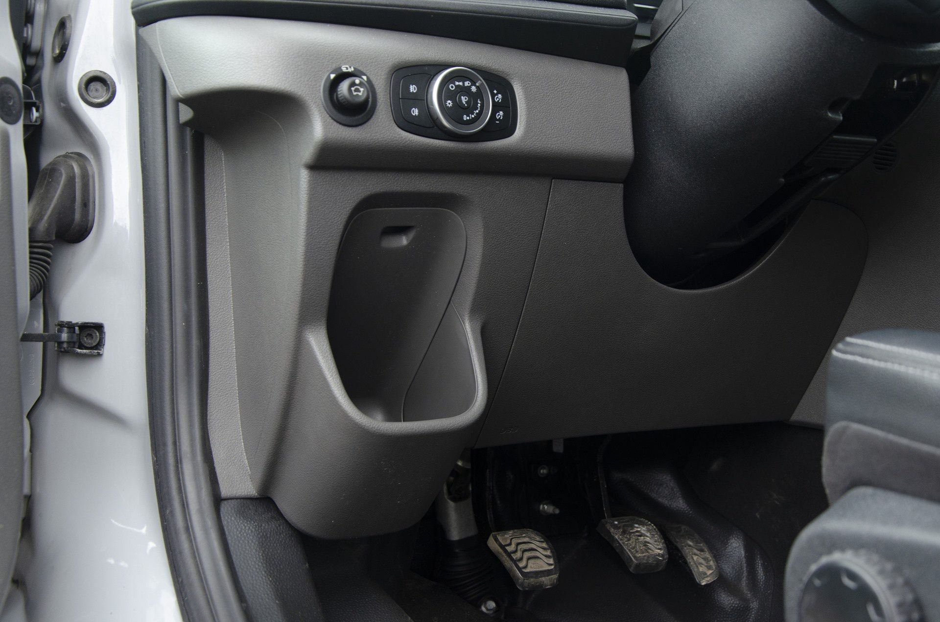 Ford Transit Trail (2023)