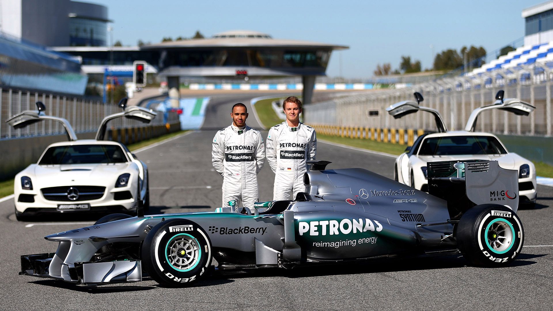 Mercedes W04