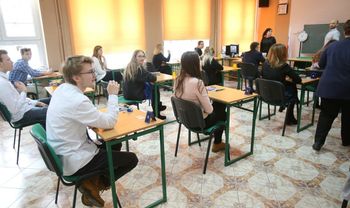 Egzamin zawodowy 2025 w czerwcu. Harmonogram, zasady, klucze odpowiedzi i wyniki