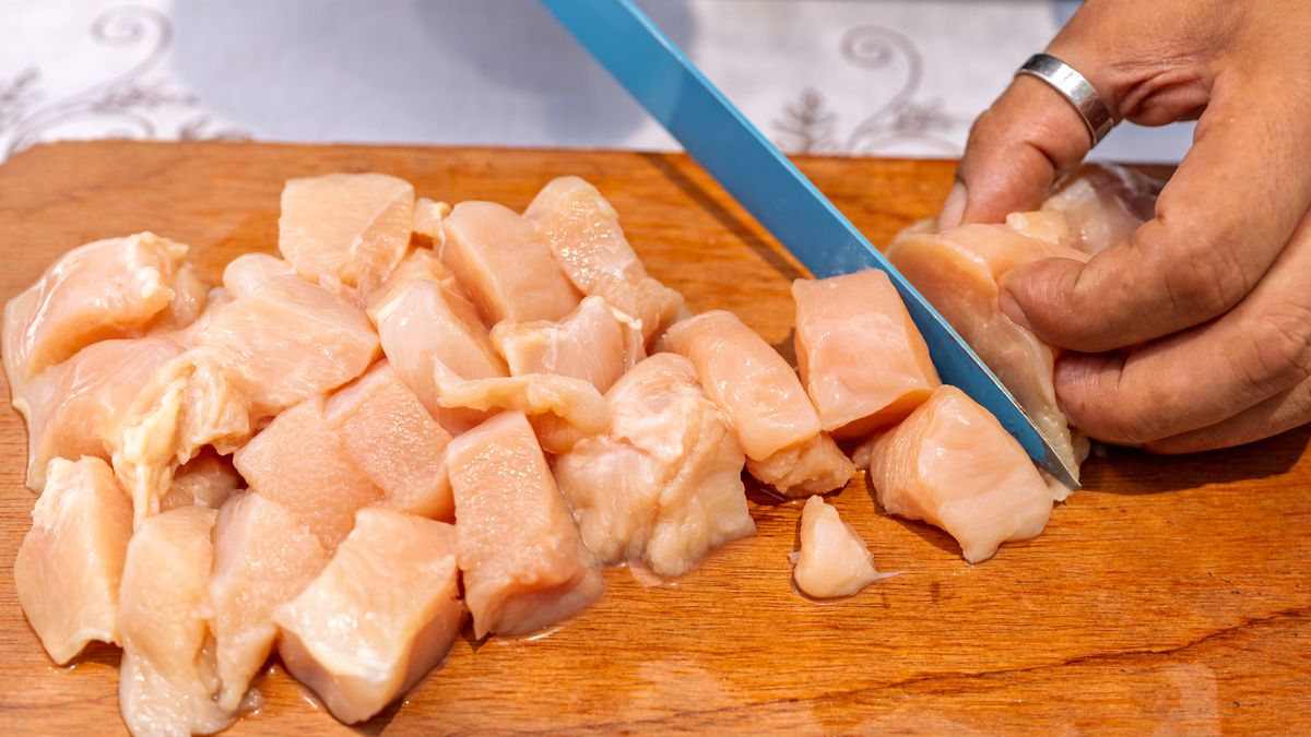 Kotlety siekany, zwane szuszu, to przysmak dla fanów drobiu