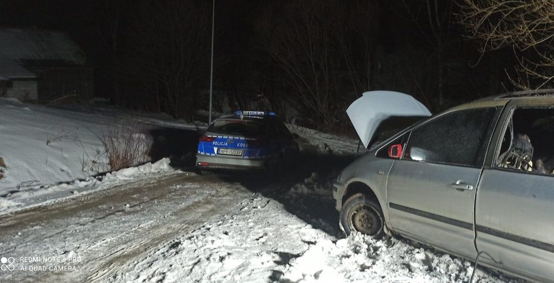 Zwęglone zwłoki w samochodzie / Zdj. Podkarpacka policja