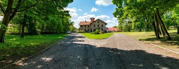 Sąd przyznał rację gminie Krzymów. Pałac w Brzeźnie dla szkoły