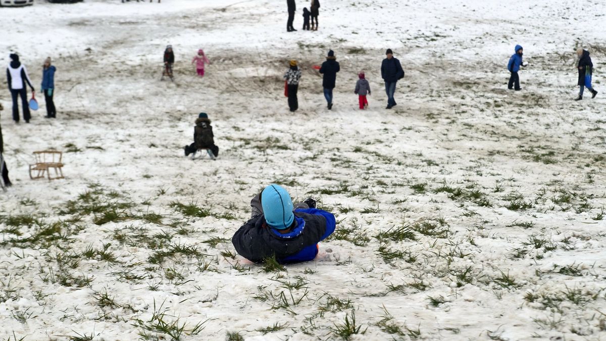 Wiele mniejszych wyciągów na Podhalu zostało tymczasowo zamkniętych z powodu braku śniegu