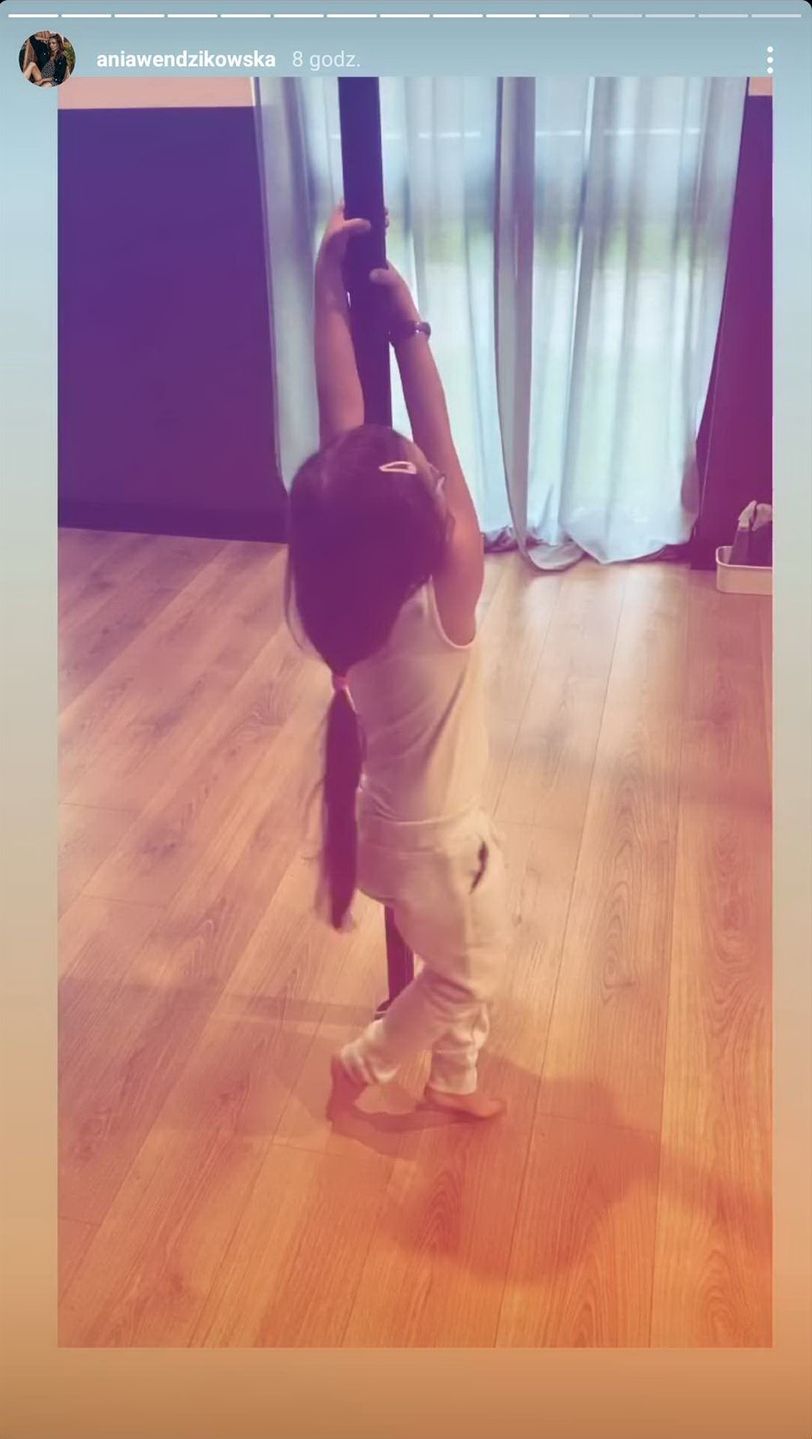 Ania Wendzikowska i jej 5-letnia córka ćwiczą pole dance