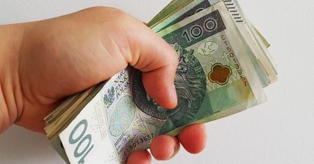 Trzynastka i czternastka w ZUS bez podatku? Sprawdź, dla kogo to korzystne
