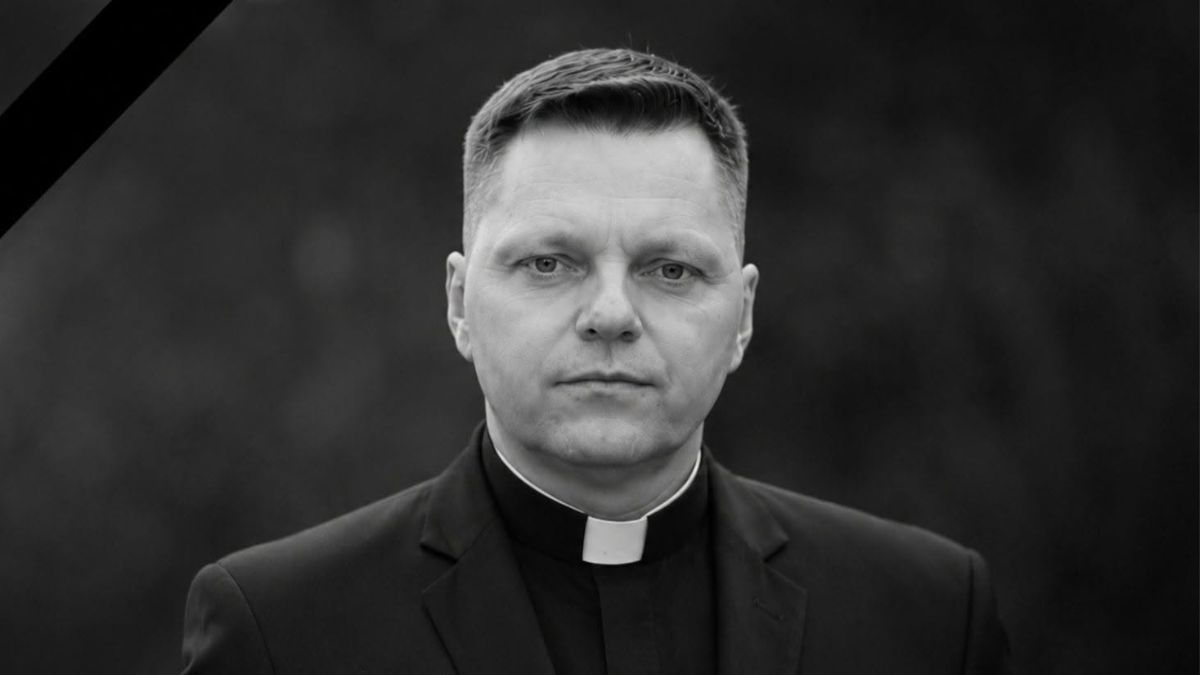 Ksiądz utonął w morzu. Tak wzruszająco żegna go parafianka