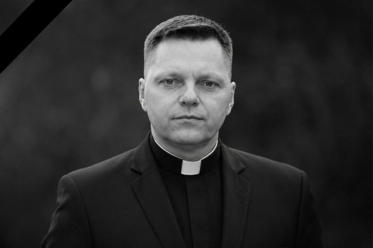 Ksiądz utonął w Bałtyku. Parafianka w żałobie. "Kochał i był kochany"