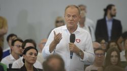 Przełożyli jej wizytę. Tusk odniósł się do "niepokojącego fenomenu"