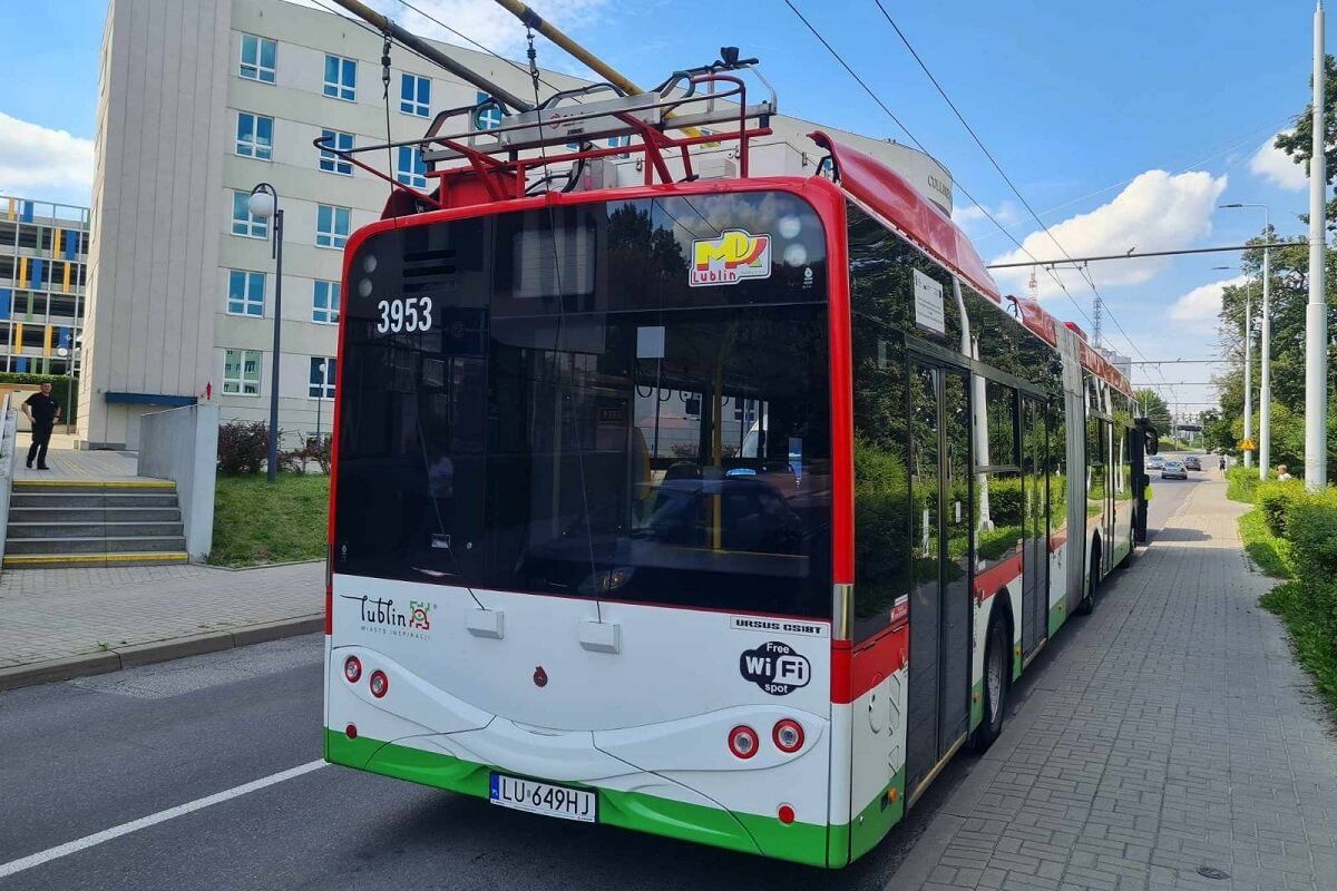 Pasażerka przewróciła się w trolejbusie