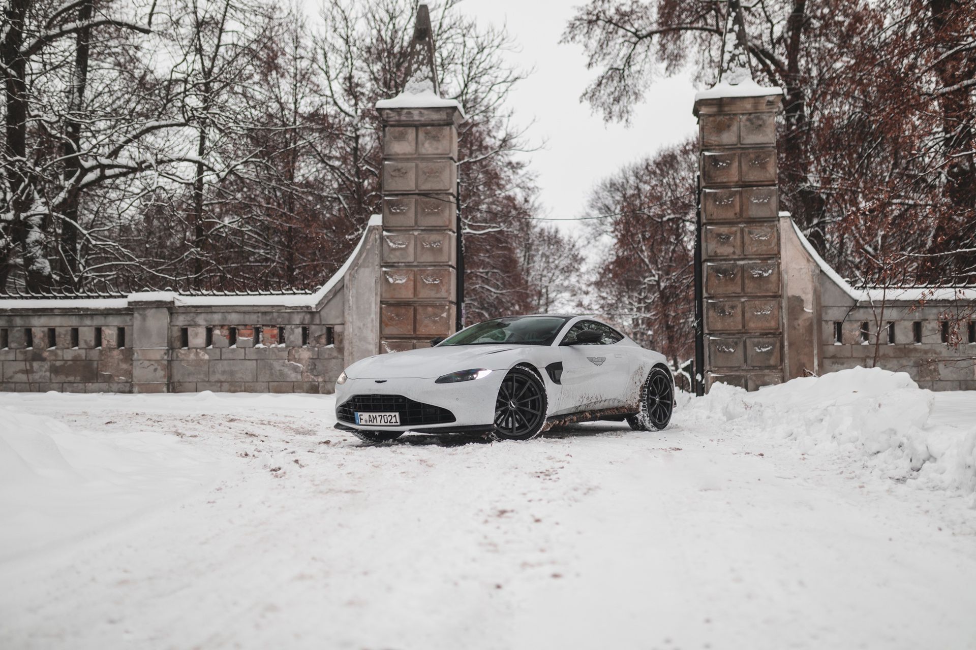 Aston Martin Vantage (2022)