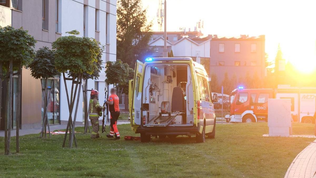 Akcja służb ratunkowych przy ul. Nałęczowskiej