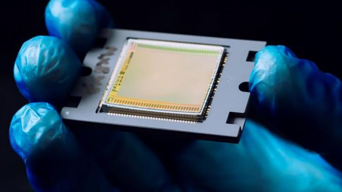 Powstała pierwsza zakrzywiona matryca do użytku komercyjnego 1