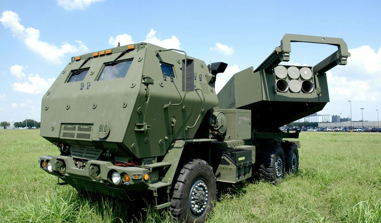 HIMARS dla Polski. Pierwsze wyrzutnie już w maju