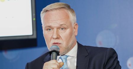Kolejny kandydat. Były minister w rządzie Szydło chce być prezydentem
