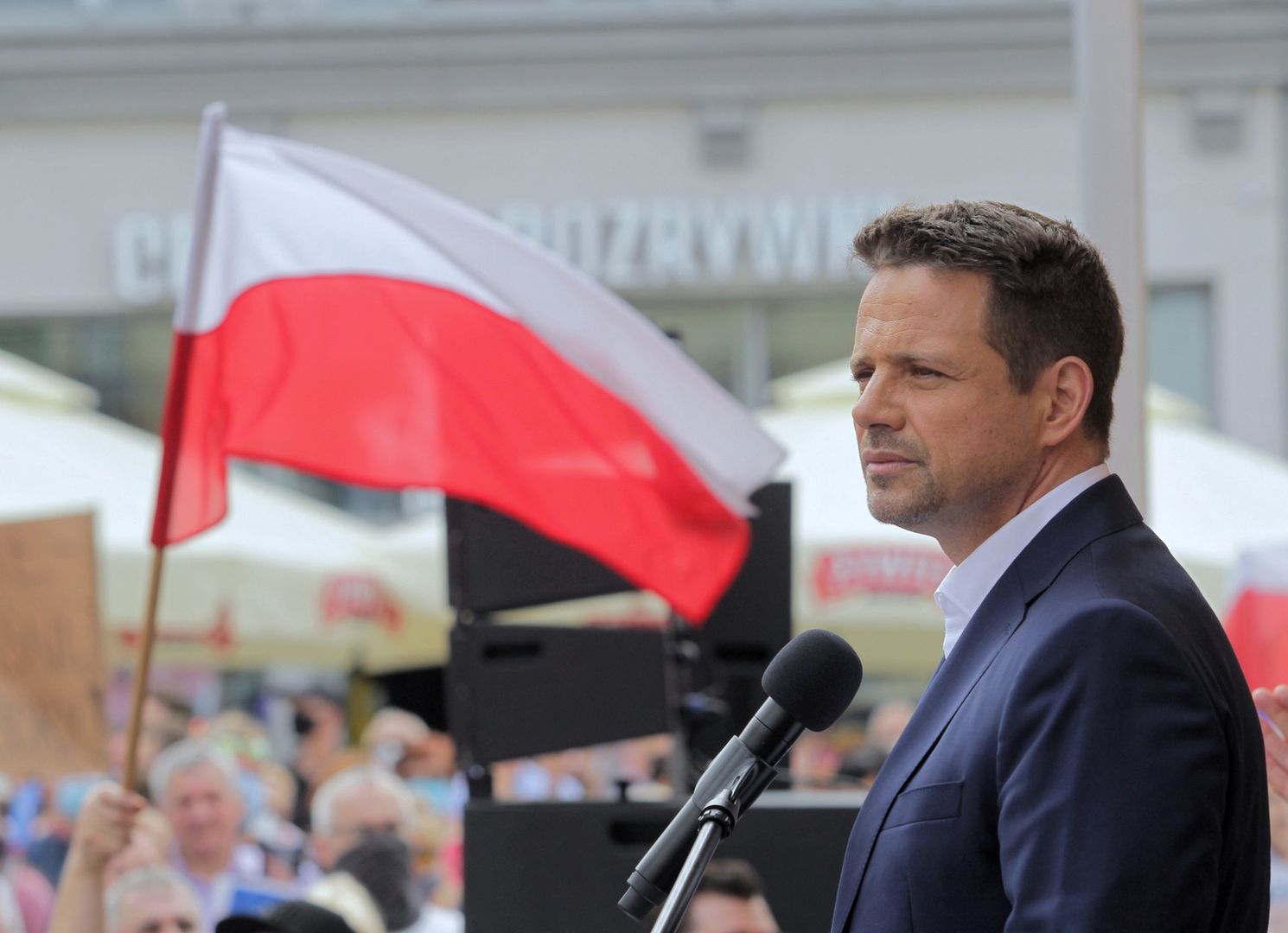 Wybory 2020. Sondaż prezydencki. Zmiany w pierwszej turze. Trzaskowski nieznacznie traci