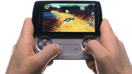 Gry Gameloftu dla Xperii Play na wideo 1