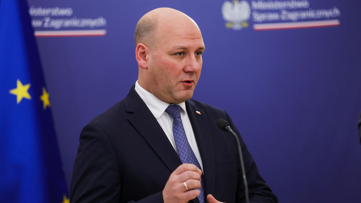 Szymon Szynkowski vel Sęk