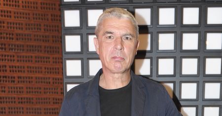 Andrzej Stasiuk pomaga na granicy z Ukrainą. "Odwracam wzrok, albo podnoszę oczy do góry, żeby łzy mi nie leciały"