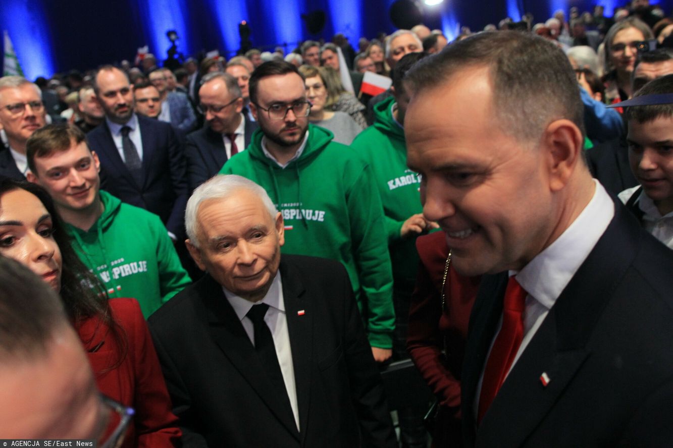 Kaczyński wydał nakaz: "murem za Karolem". PiS szuka wyjścia z kryzysu z Nawrockim