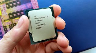 Intel nie porzuci starych procesorów. Powód jest bardzo prosty