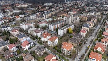 Kraków: Nie chcą metra pod zabytkową zabudową osiedla Oficerskiego i obawiają się przymusowych wysiedleń