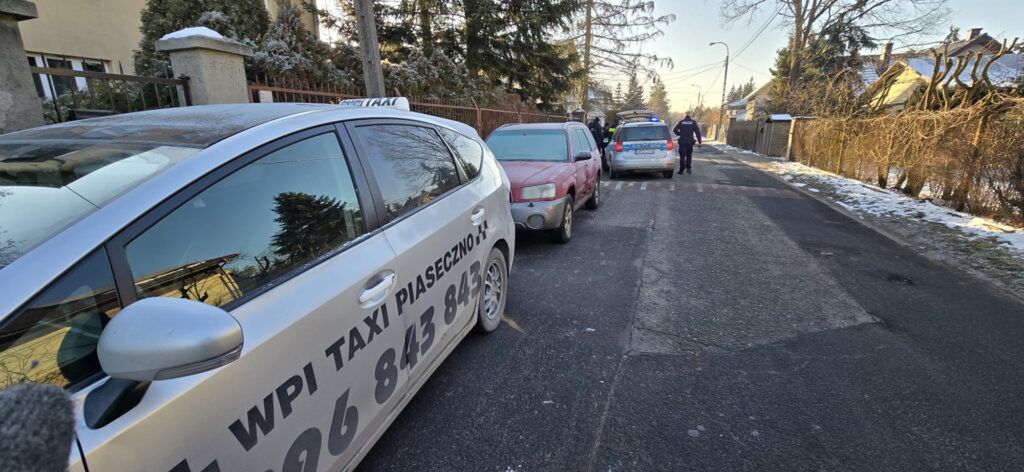 Taksówkarz i straż miejska udaremniają napad na dworcu w Piasecznie