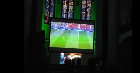 Mecze Euro 2020 w... kościele. Komentatorów zastąpił organista