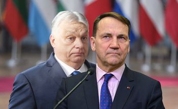Sikorski uderza. "Kto wspiera Orbana, pomaga Moskwie"