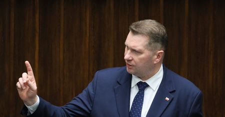 Czarnek obraża Żurka. "Jak małpa z brzytwą"