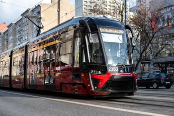 Łódź: Upał zatrzymał tramwaje na Piotrkowskiej! Wygięła się szyna