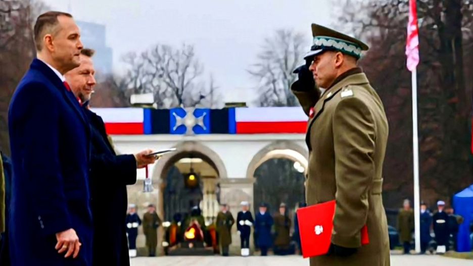 Gen. bryg. Daniel Wojtaszkiewicz z prezydentem Karolem Nawrockim