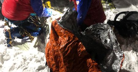 Beskidy. Wyprawa ratunkowa w rejonie Babiej Góry, utknęło jedenastu turystów
