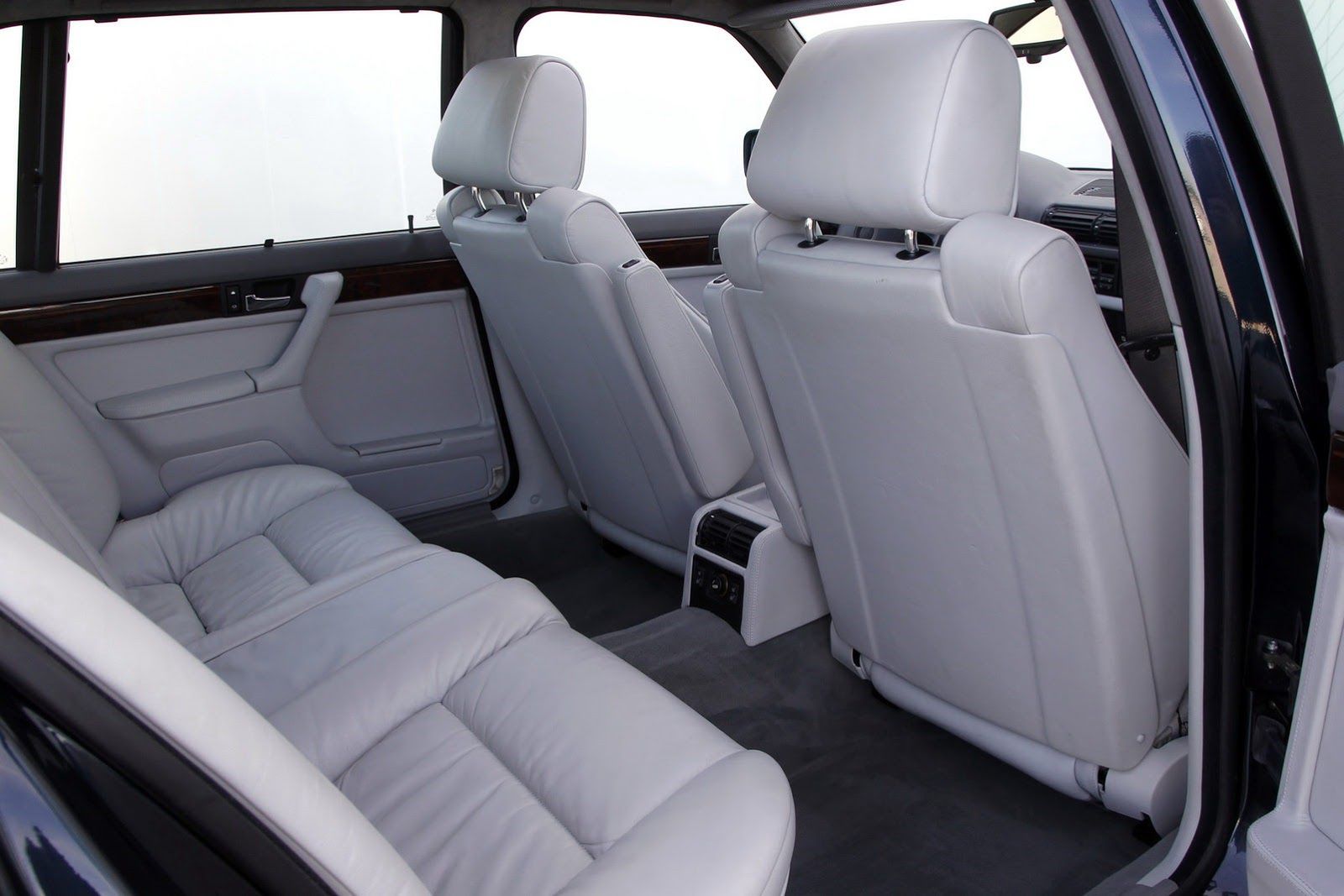 BMW Serii 7 V12