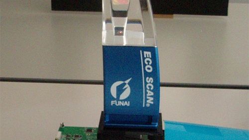 Laserowy projektor rozpoznający gesty 1