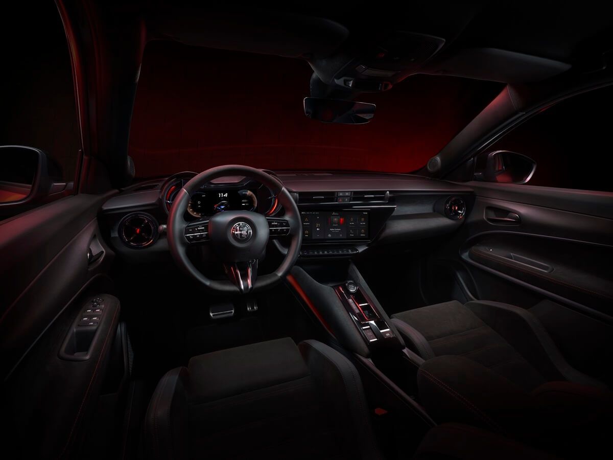 alfa romeo junior wnętrze