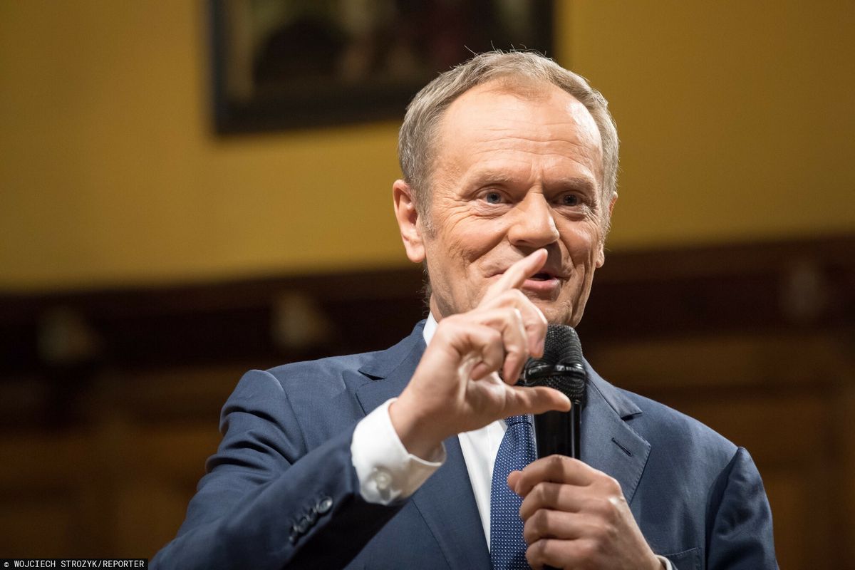 Tusk oferuje obiad "w kultowej restauracji". Jest zaproszenie