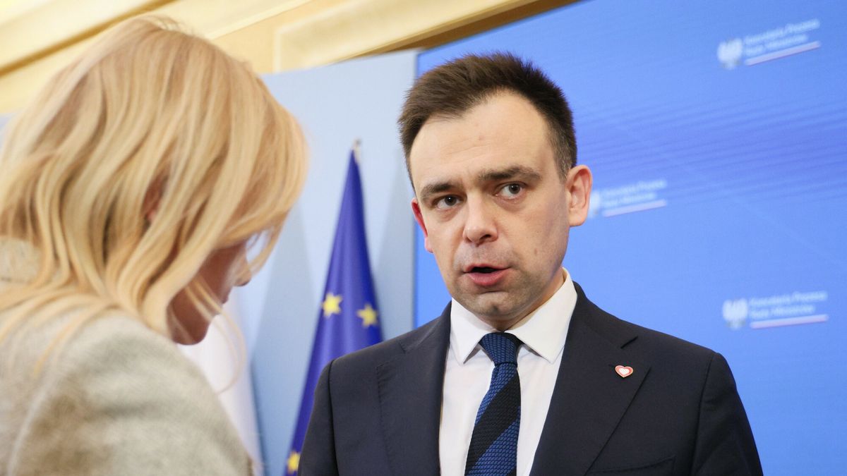 Ministrowie finans�w i zdrowia nt. sk?adki zdrowotnej dla przedsi?biorc�wFot. Pawel Wodzynski/East News, Warszawa, 21.03.2024. KPRM. Konferencja prasowa "Zmiany w skladce zdrowotnej dla przedsiebiorcow",  z udzialem ministra finansow Andrzeja Domanskiego (n/z), minister zdrowia Izabeli Leszczyny i wiceministra finansow Jaroslawa Nenemana.Pawel Wodzynski